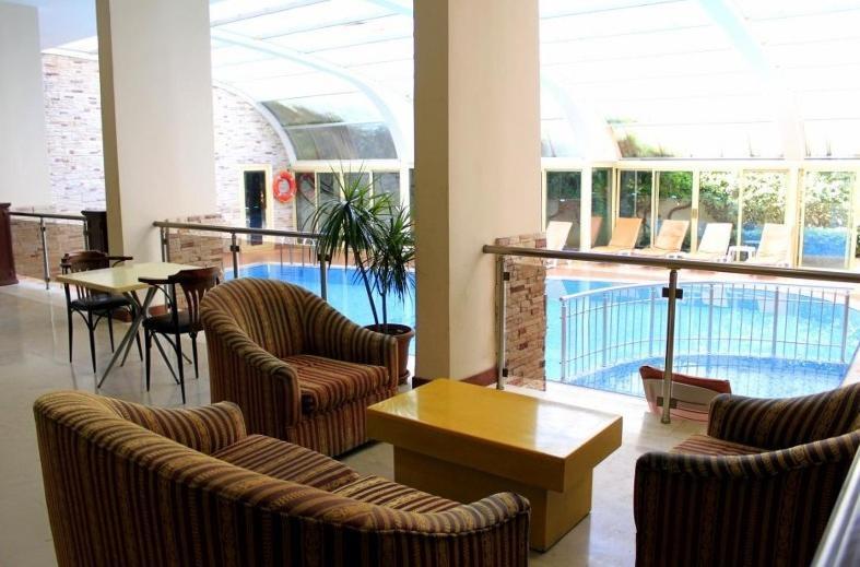 מרמריס Cle Resort Hotel מראה חיצוני תמונה