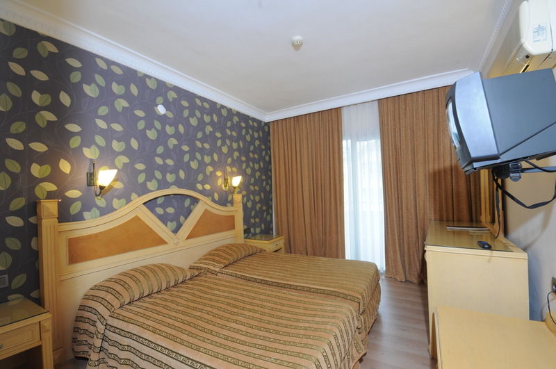 מרמריס Cle Resort Hotel מראה חיצוני תמונה