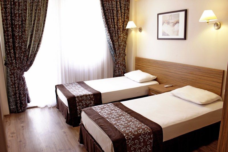 מרמריס Cle Resort Hotel מראה חיצוני תמונה