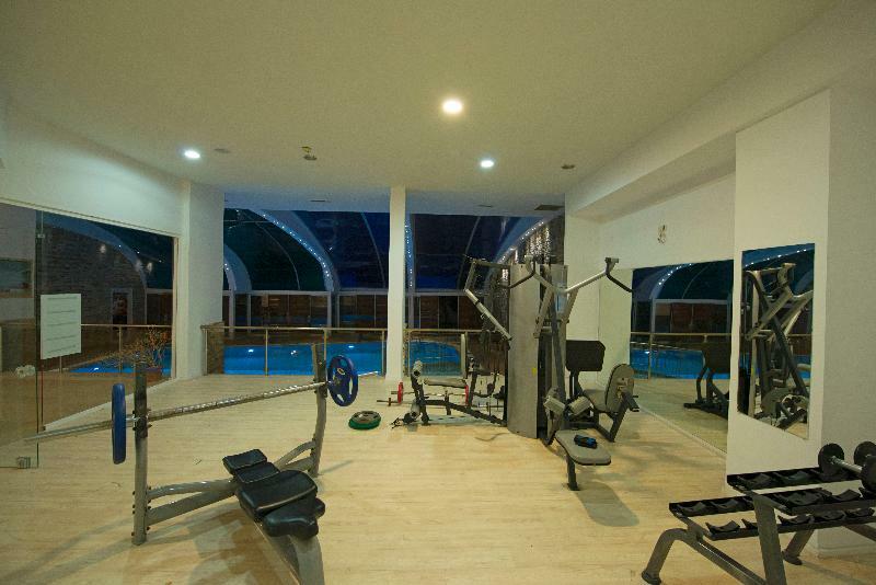 מרמריס Cle Resort Hotel מראה חיצוני תמונה